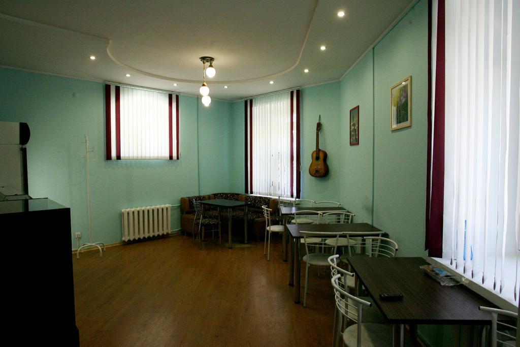Виды столовых в хостелах Барнаула